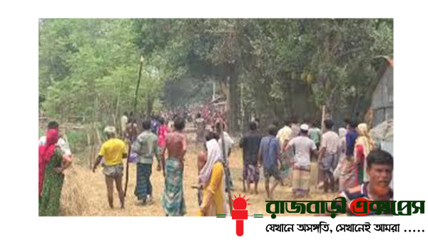 মাদ্রাসায় ভর্তি নিয়ে দুই পক্ষের সংঘর্ষ, আহত ২০