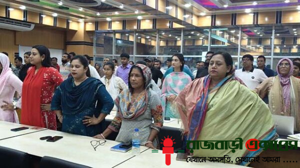 এসডিসি ফরিদপুর হেড অফিসে অনুষ্ঠিত হলো সায়েন্টিফিক লাইফস্টাইল অ্যান্ড ফুড হ্যাবিট বিষয়ক বিশেষ সেমিনার। খ্যাতিমান লাইফস্টাইল বিশেষজ্ঞ ও কোয়ান্টাম হার্ট ক্লাবের